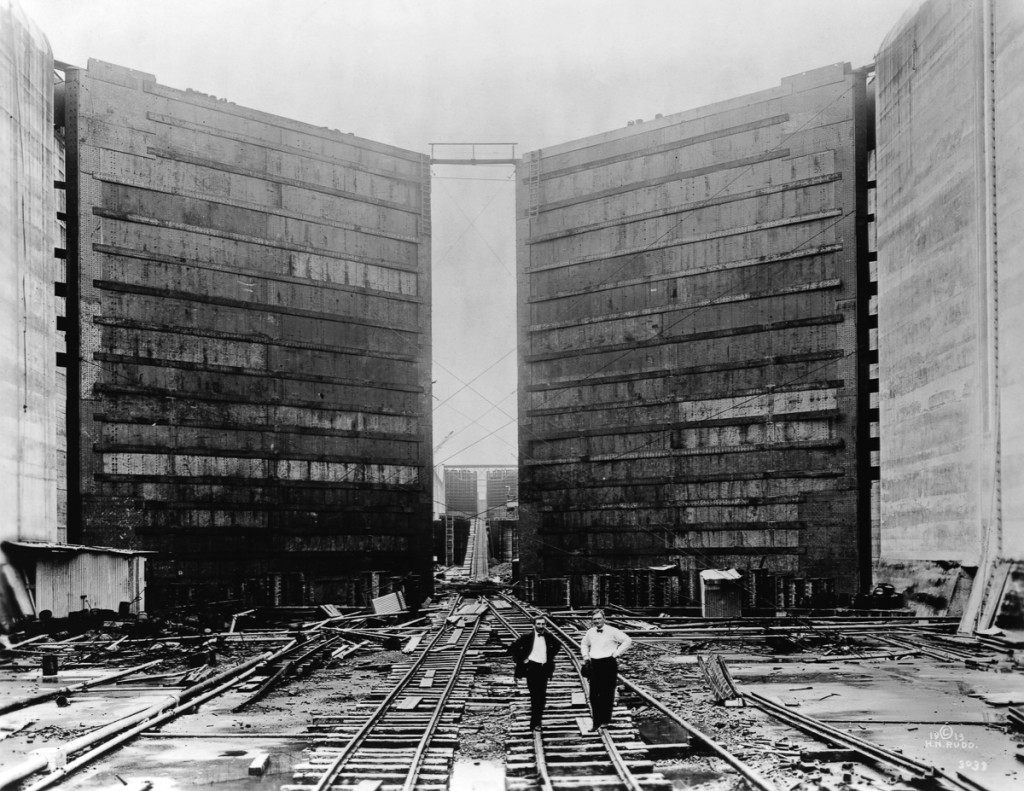 Panama Canal Locks, 1913