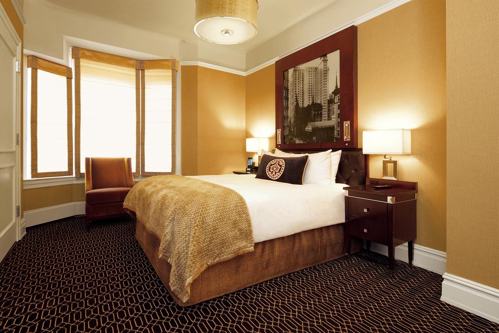 Отель The Algonquin Hotel Times Square.