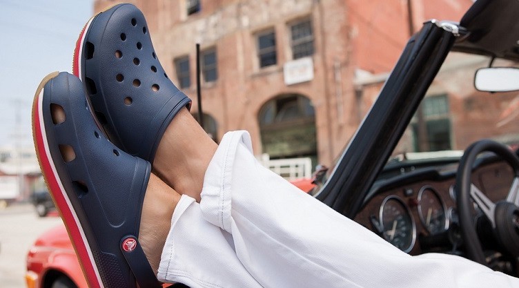 crocs