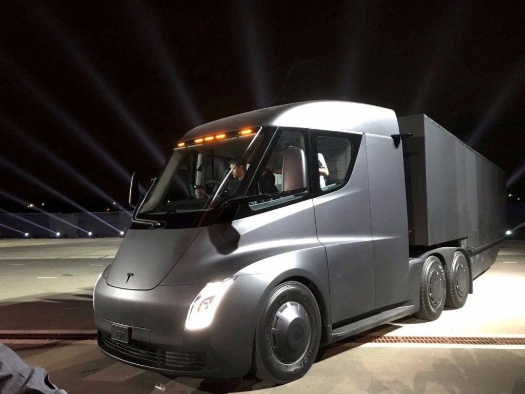 the-truck-can-go-0-60-mph-in-five-seconds-without-a-trailer-attached