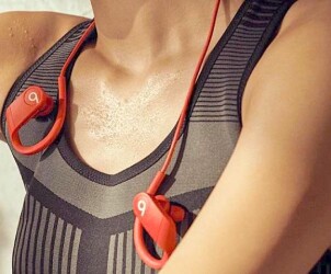 Новые наушники Apple появились в продаже без анонса