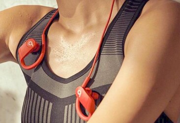 Новые наушники Apple появились в продаже без анонса